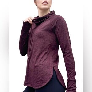 Athleta Uptempo Hoodie Shirt in Antique Burgundy size M